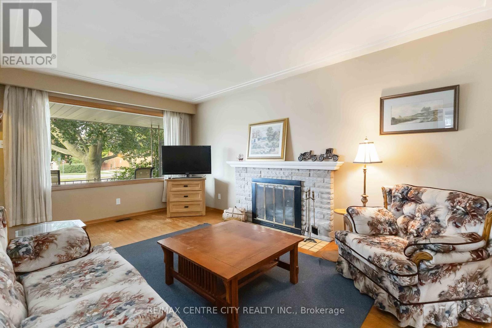 358 Belfield Street, London East (East A), Ontario  N5Y 2K4 - Photo 12 - X12390792