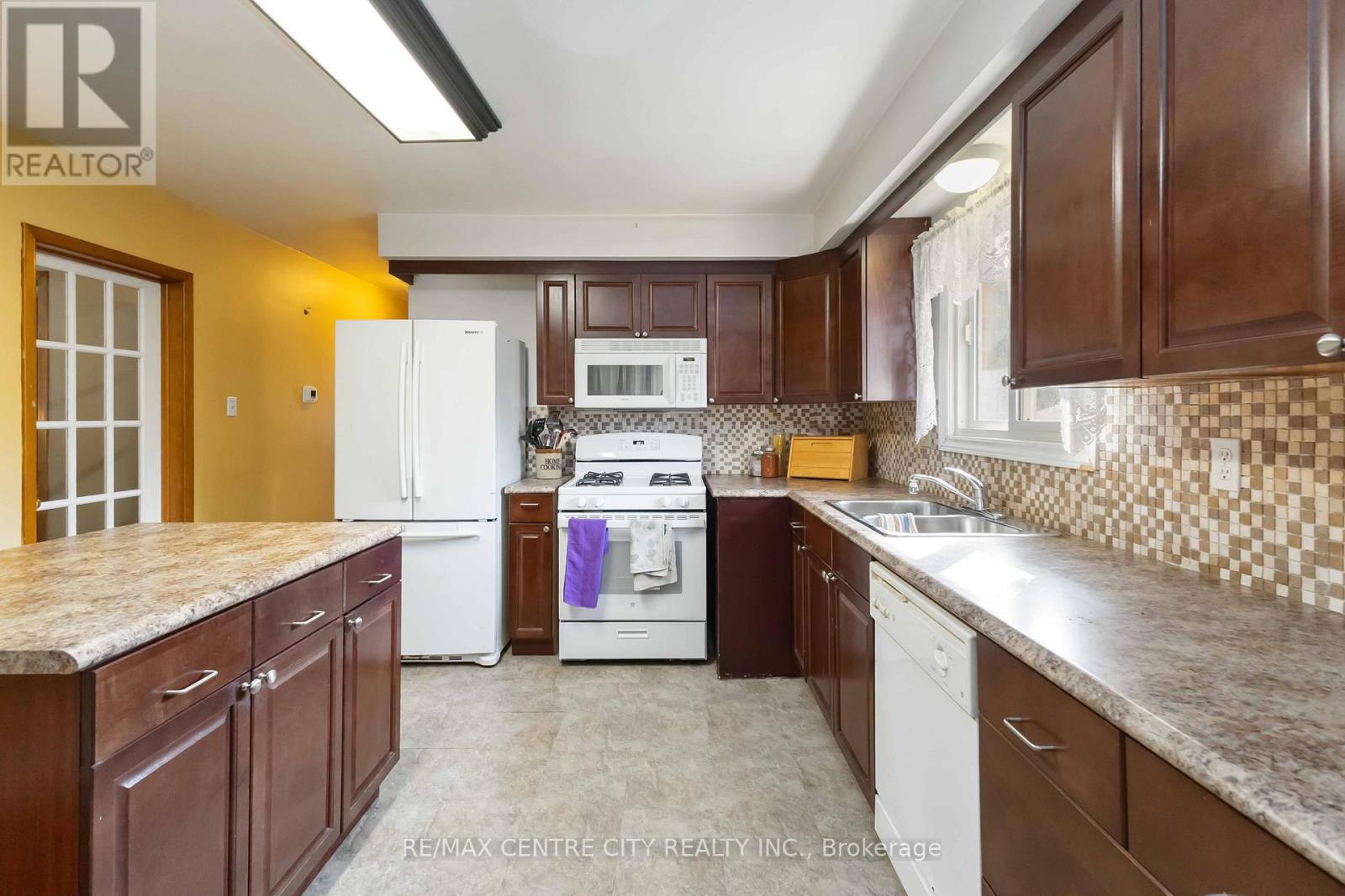 358 Belfield Street, London East (East A), Ontario  N5Y 2K4 - Photo 16 - X12390792