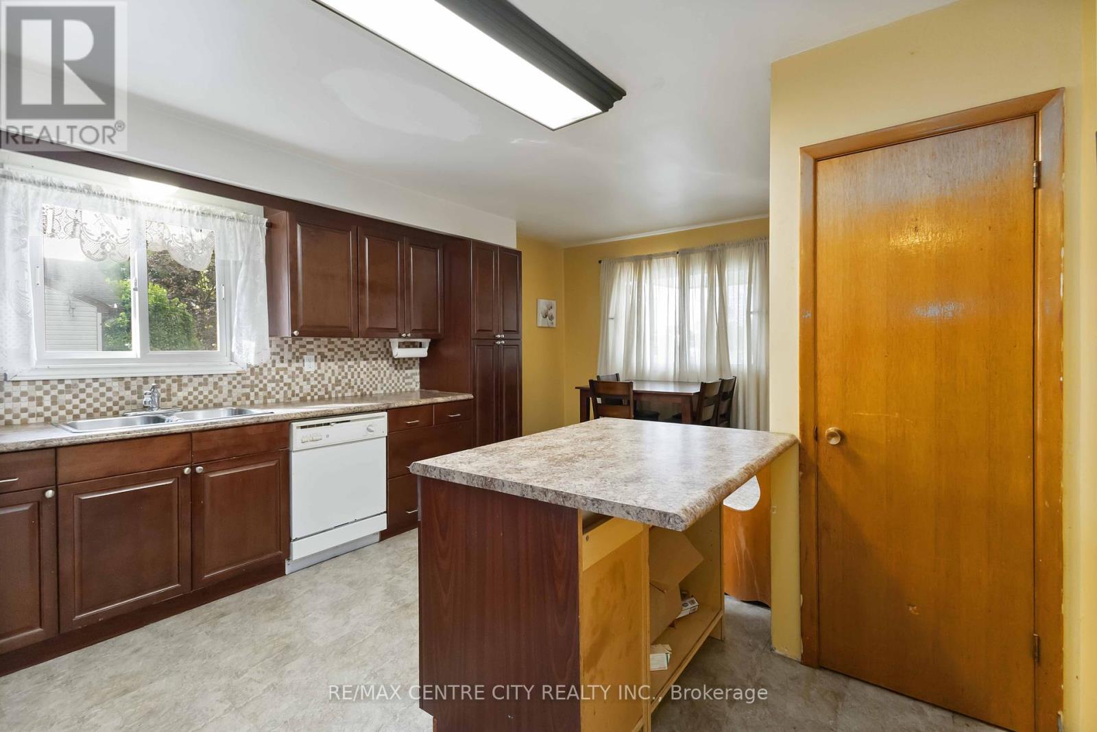 358 Belfield Street, London East (East A), Ontario  N5Y 2K4 - Photo 18 - X12390792