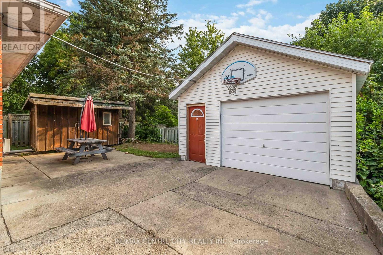 358 Belfield Street, London East (East A), Ontario  N5Y 2K4 - Photo 33 - X12390792