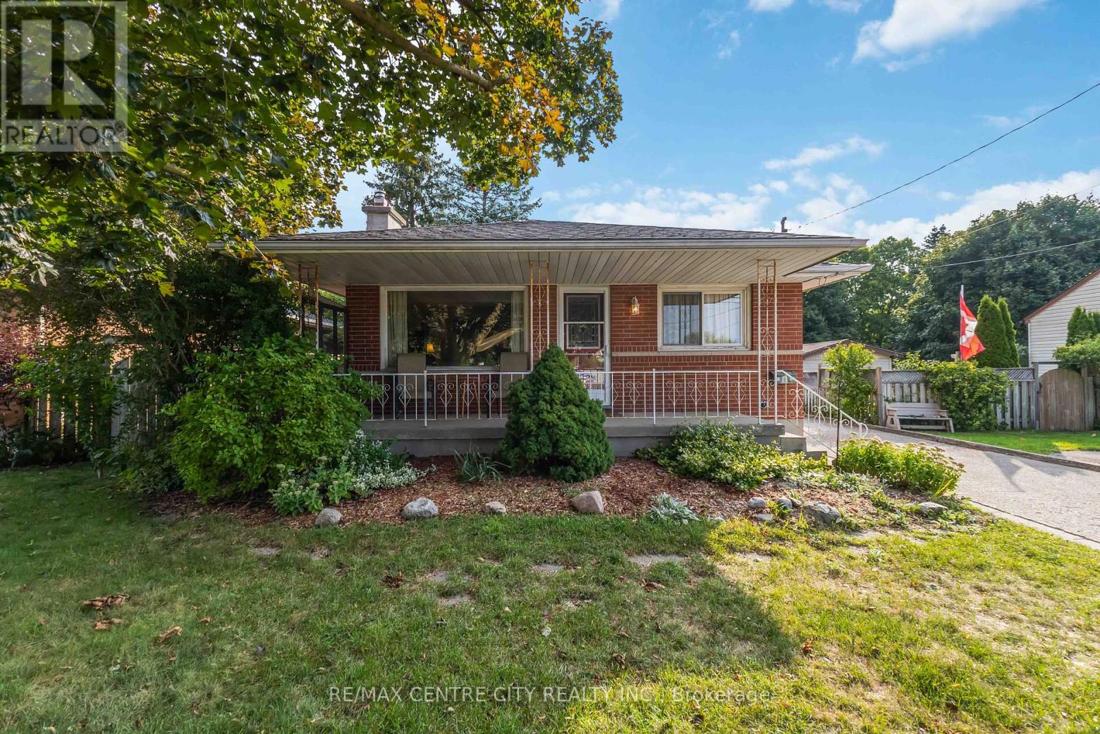 358 Belfield Street, London East (East A), Ontario  N5Y 2K4 - Photo 5 - X12390792
