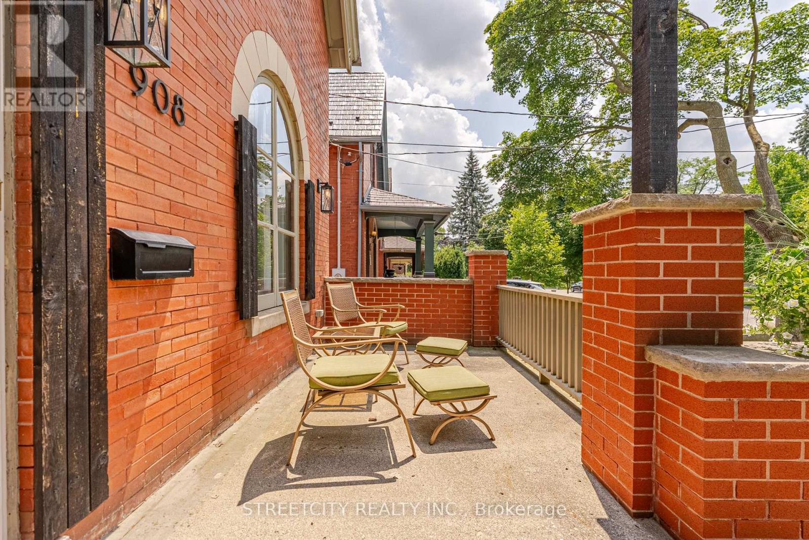 908 Maitland Street, London East, Ontario  N5Y 2X1 - Photo 4 - X12390877