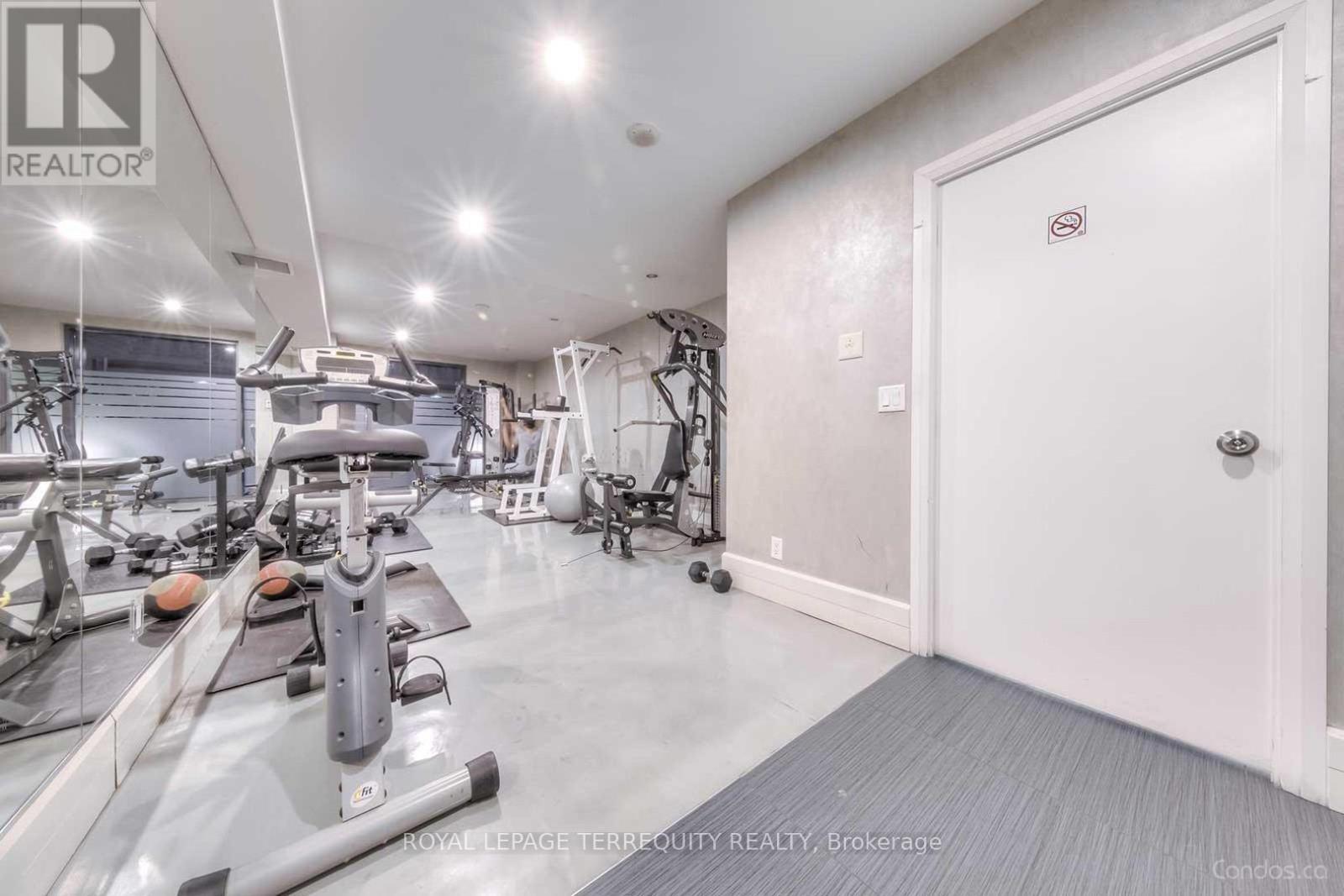 729 - 111 Elizabeth Street, Toronto, Ontario  M5G 1P7 - Photo 23 - C12390614