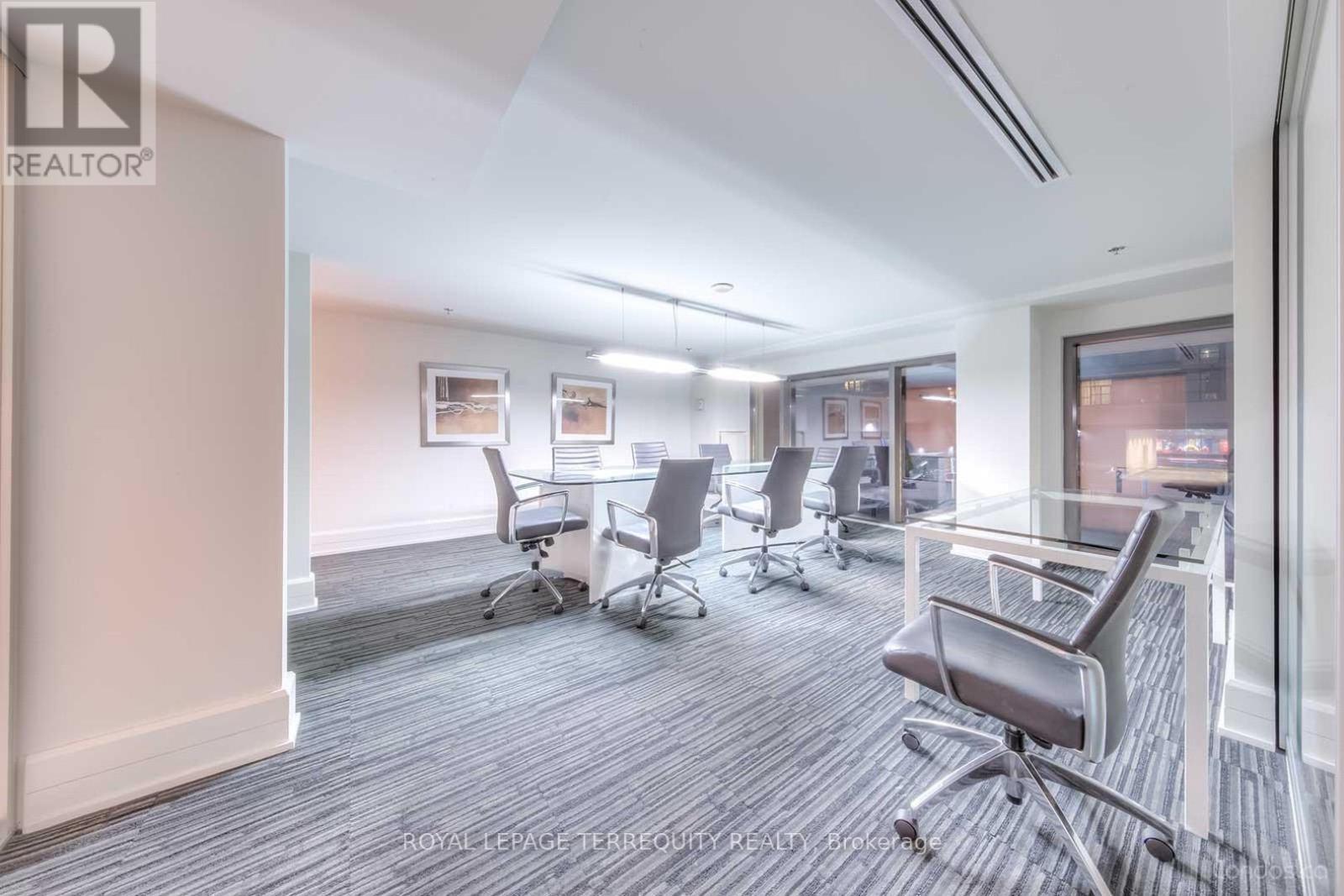 729 - 111 Elizabeth Street, Toronto, Ontario  M5G 1P7 - Photo 25 - C12390614