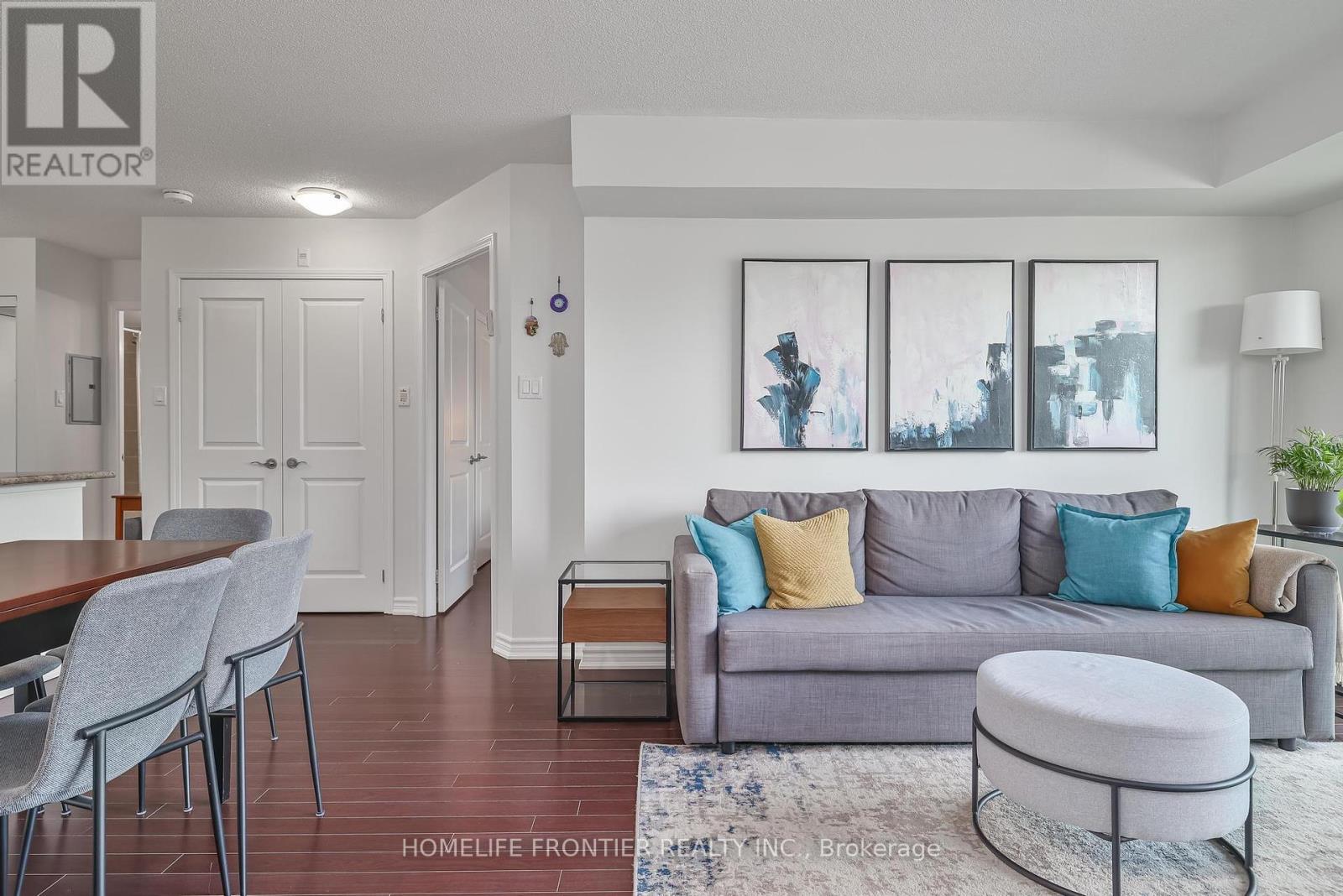 201 - 920 Sheppard Avenue W, Toronto (Bathurst Manor), Ontario  M3H 2T6 - Photo 16 - C12390648