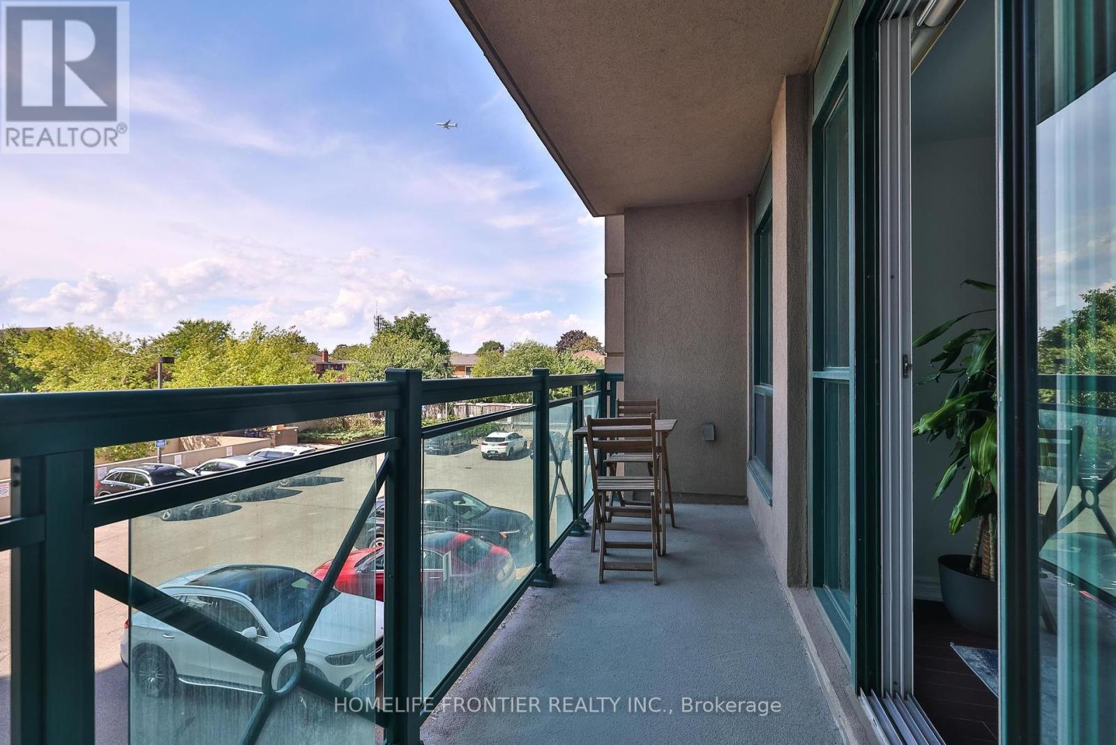 201 - 920 Sheppard Avenue W, Toronto (Bathurst Manor), Ontario  M3H 2T6 - Photo 29 - C12390648