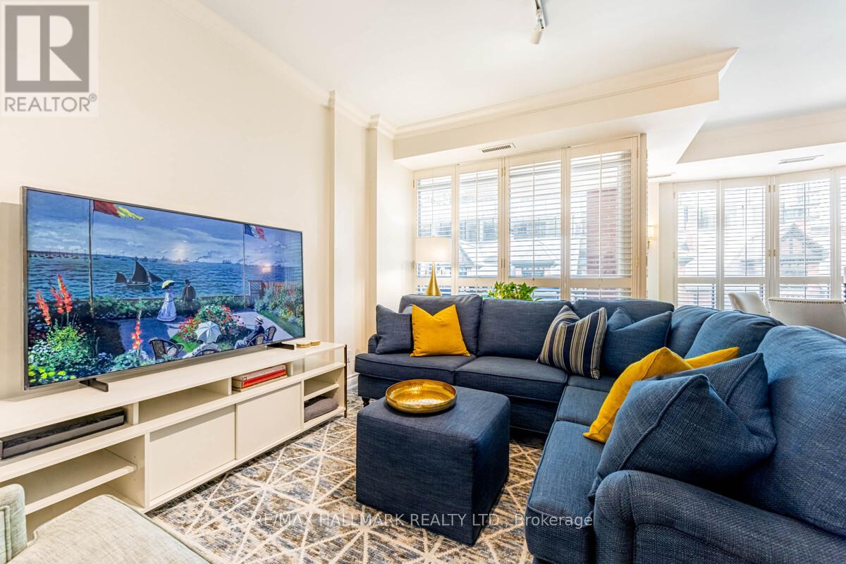 301 - 8 SULTAN STREET, Toronto, Ontario