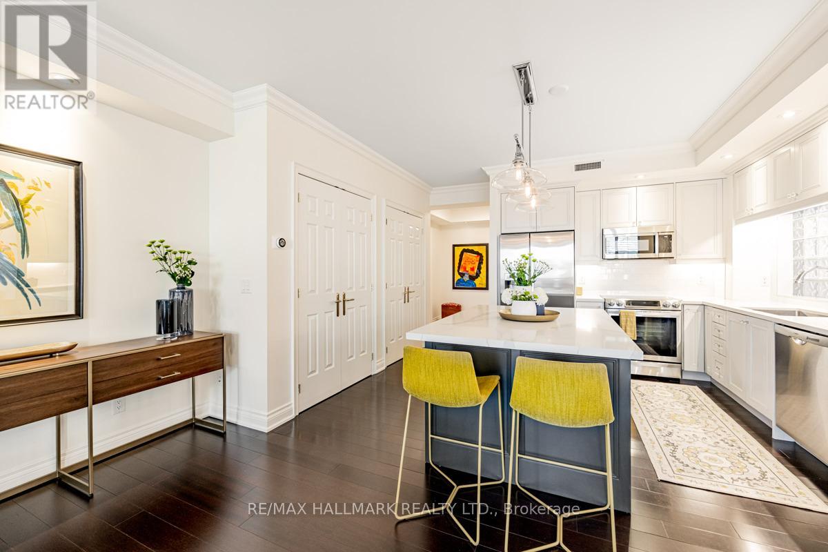 301 - 8 Sultan Street, Toronto, Ontario  M5S 1L7 - Photo 14 - C12390655