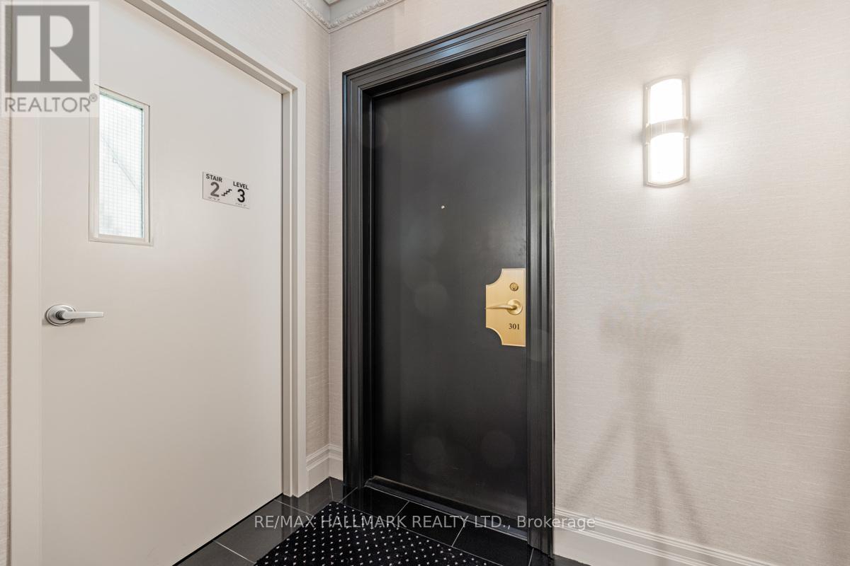 301 - 8 Sultan Street, Toronto, Ontario  M5S 1L7 - Photo 5 - C12390655