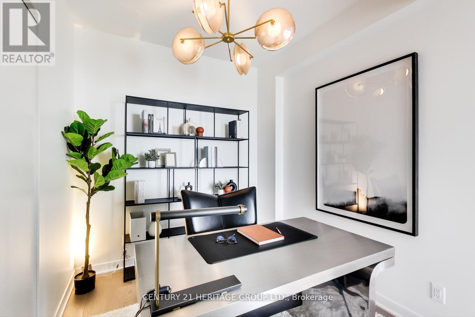 907 - 185 Alberta Avenue, Toronto (Oakwood Village), Ontario  M6C 0A5 - Photo 11 - C12390658