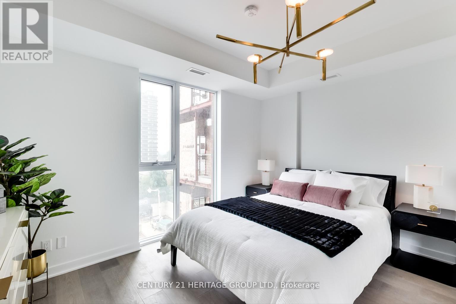 907 - 185 Alberta Avenue, Toronto (Oakwood Village), Ontario  M6C 0A5 - Photo 14 - C12390658