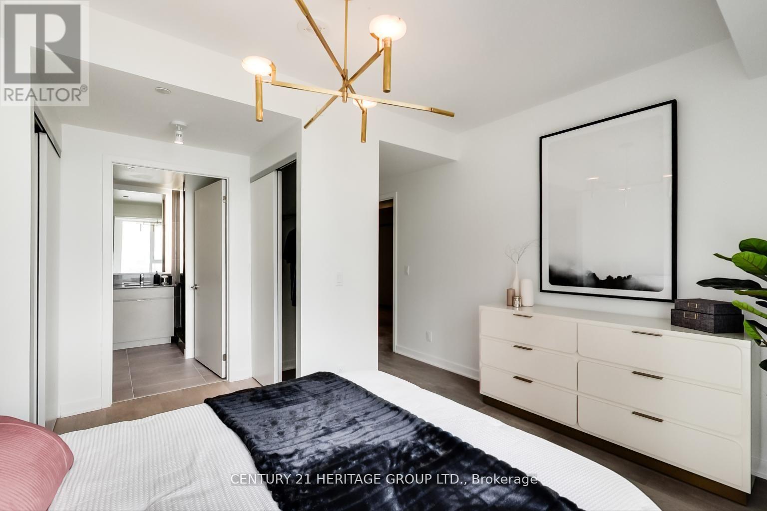 907 - 185 Alberta Avenue, Toronto (Oakwood Village), Ontario  M6C 0A5 - Photo 16 - C12390658
