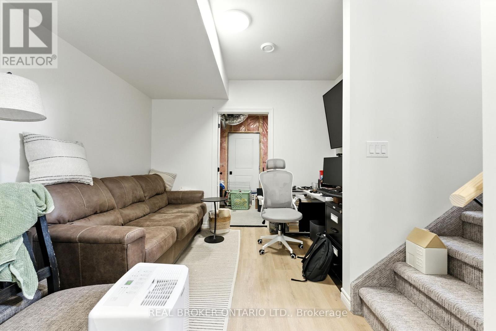 13 Linden Street, Aylmer, Ontario  N5H 0B8 - Photo 20 - X12374531