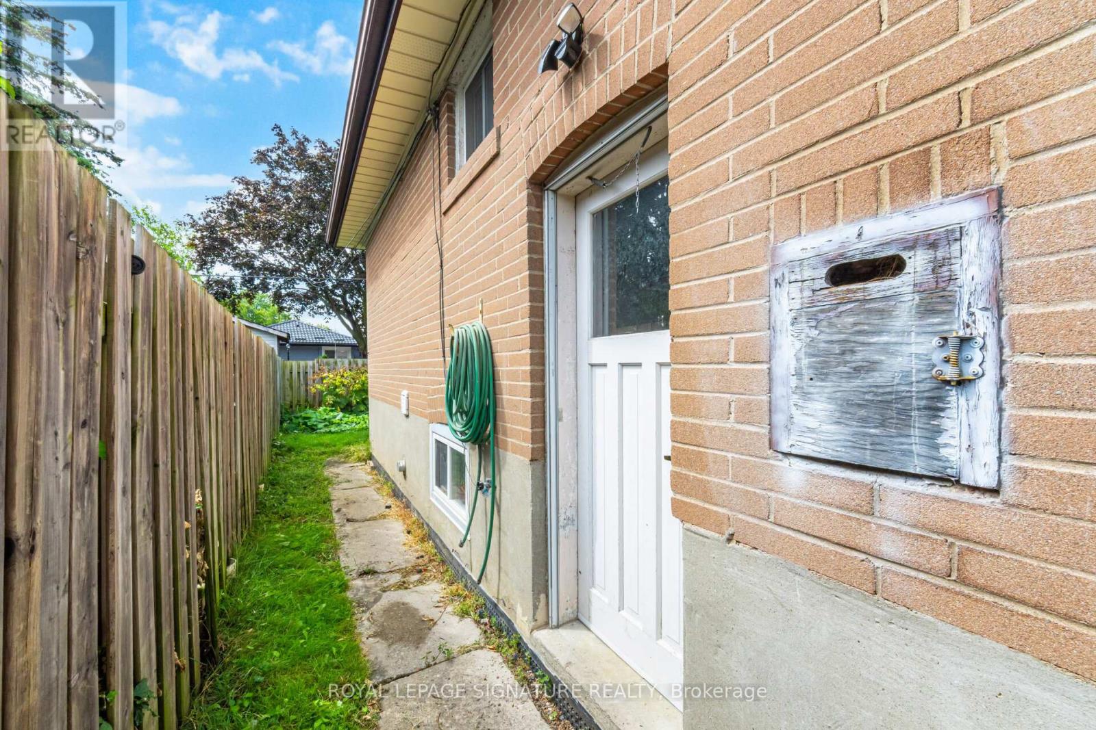 1 - 1162 Brimley Road, Toronto, Ontario  M1P 3G3 - Photo 38 - E12390602