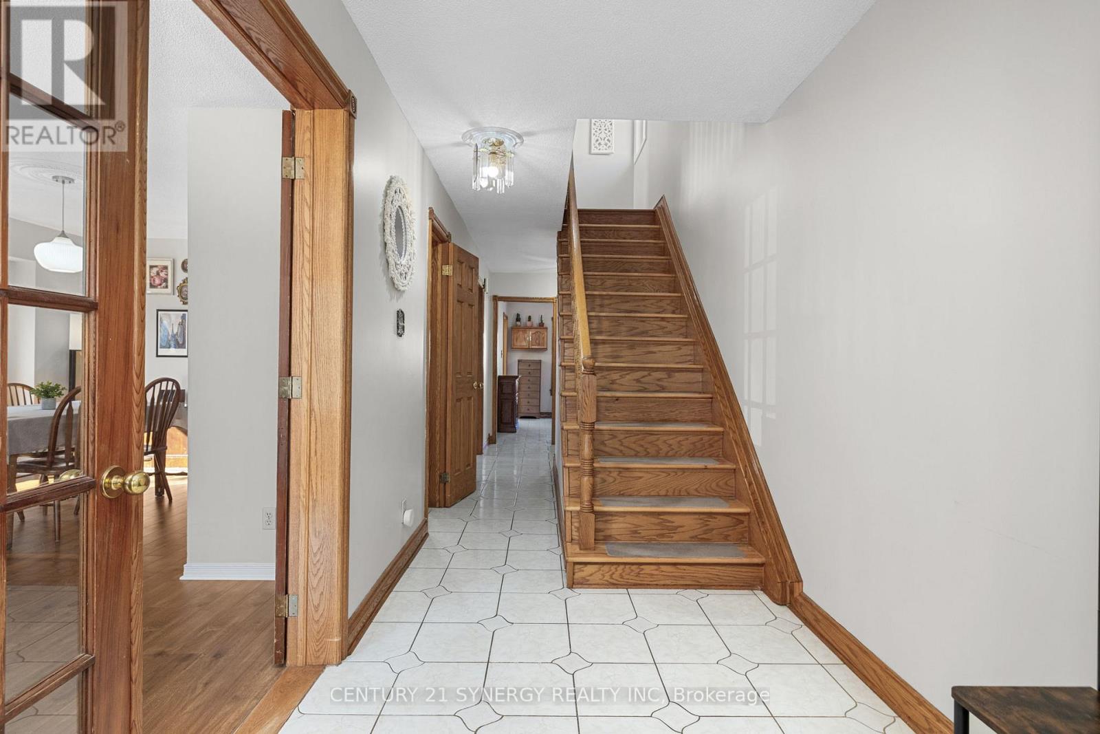 2034 Frank Bender Street, Ottawa, Ontario  K1C 1M7 - Photo 13 - X12390818