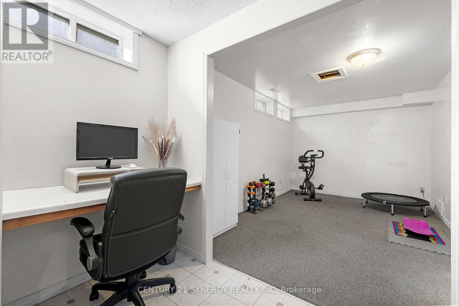 2034 Frank Bender Street, Ottawa, Ontario  K1C 1M7 - Photo 22 - X12390818