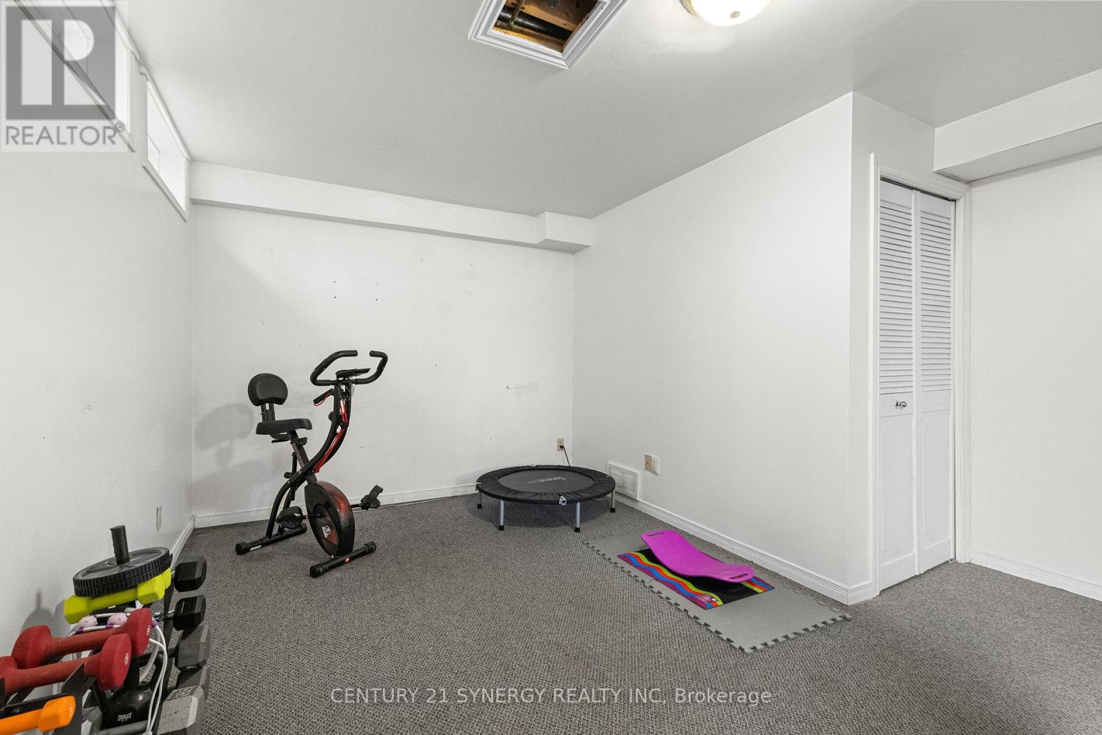 2034 Frank Bender Street, Ottawa, Ontario  K1C 1M7 - Photo 23 - X12390818