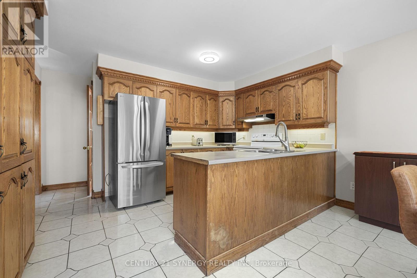 2034 Frank Bender Street, Ottawa, Ontario  K1C 1M7 - Photo 7 - X12390818
