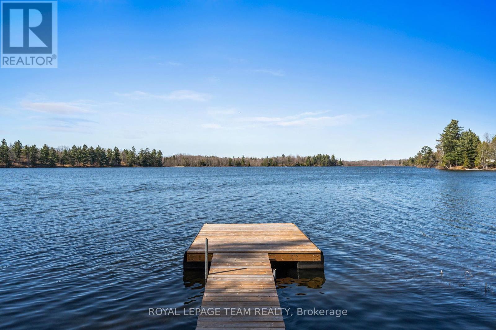 510 31a Clear Lake Lane, Tay Valley, Ontario  K0H 2B0 - Photo 2 - X12390823
