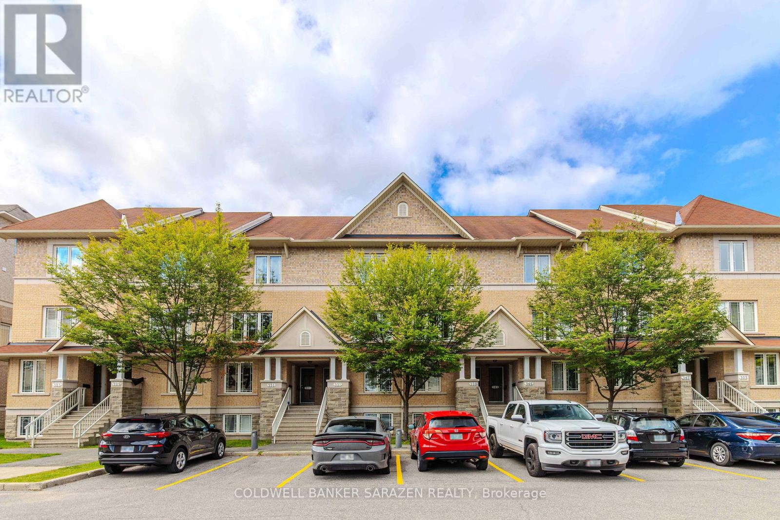 333 Paseo Private, Ottawa, Ontario  K2G 3N1 - Photo 2 - X12390827