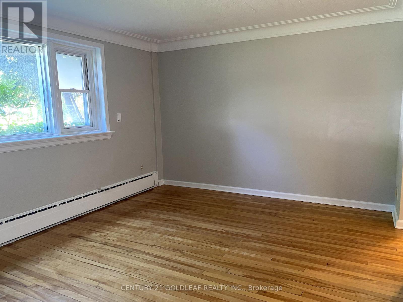 543 Kirkwood Avenue, Ottawa, Ontario  K1Z 5X2 - Photo 11 - X12390836
