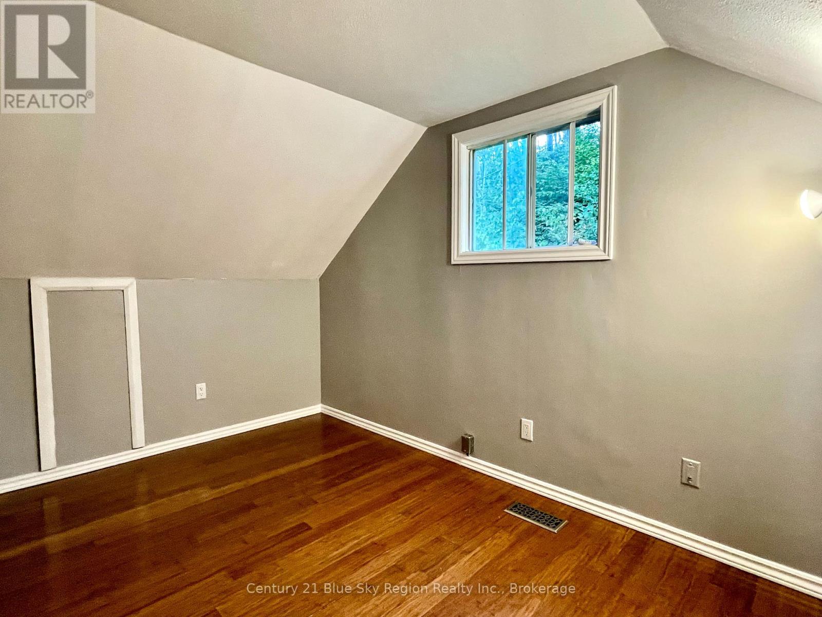93 A Hood Avenue, Markstay-Warren, Ontario  P0M 1C0 - Photo 20 - X12390780