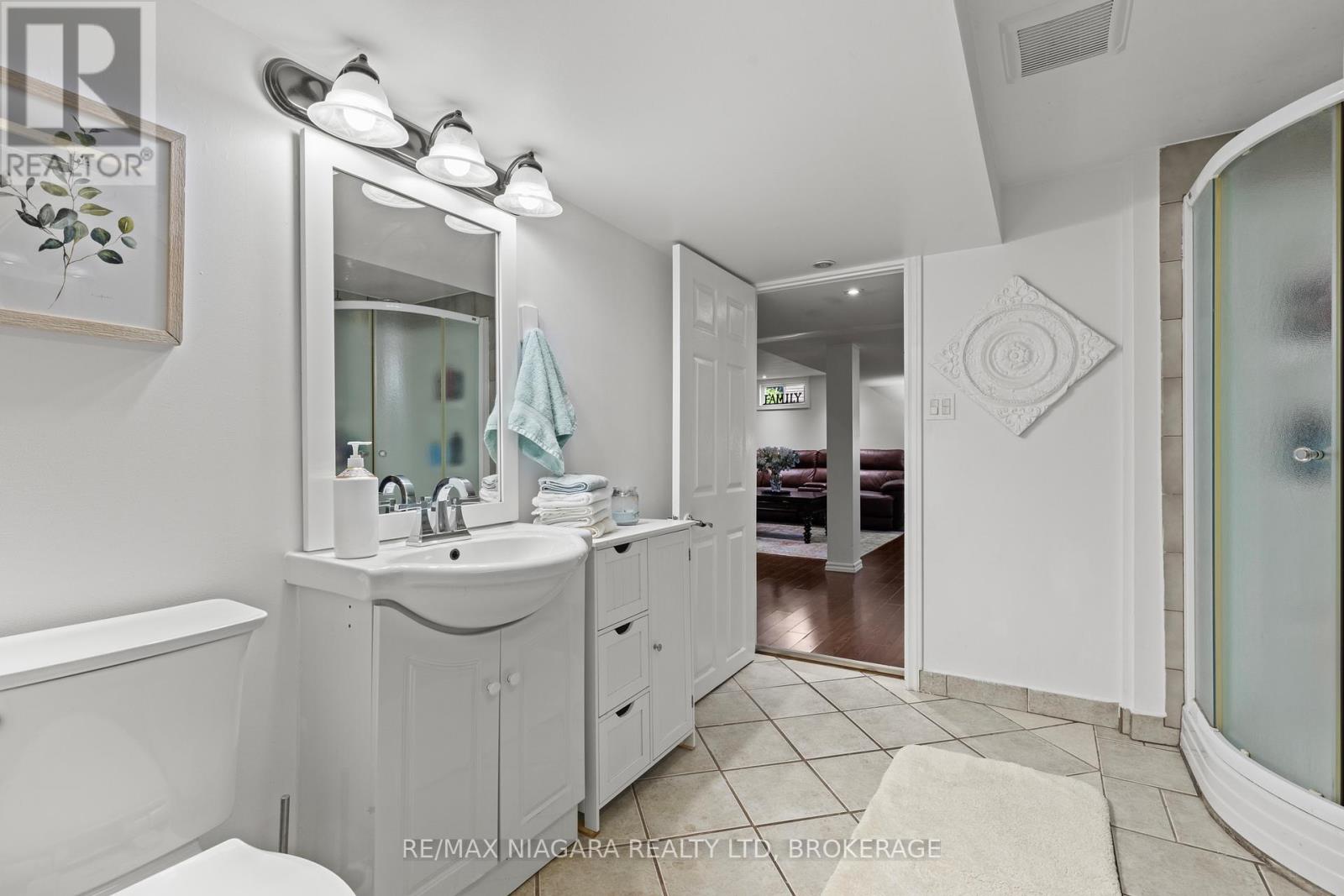 78 Glen Park Road, St. Catharines (Vine/linwell), Ontario  L2N 3E9 - Photo 22 - X12390774