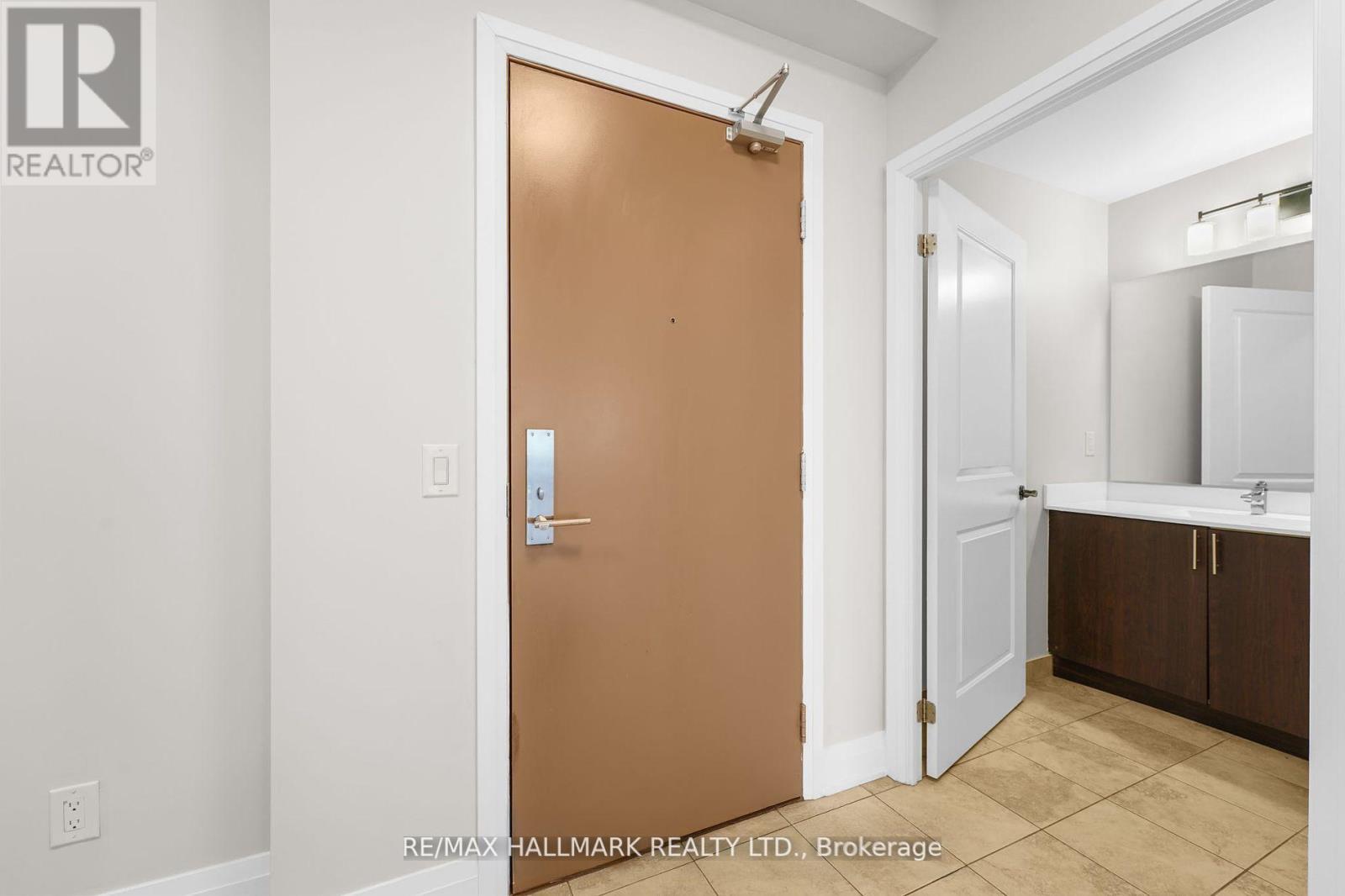 1508 - 520 Steeles Avenue, Vaughan, Ontario  L4J 0H2 - Photo 3 - N12390620