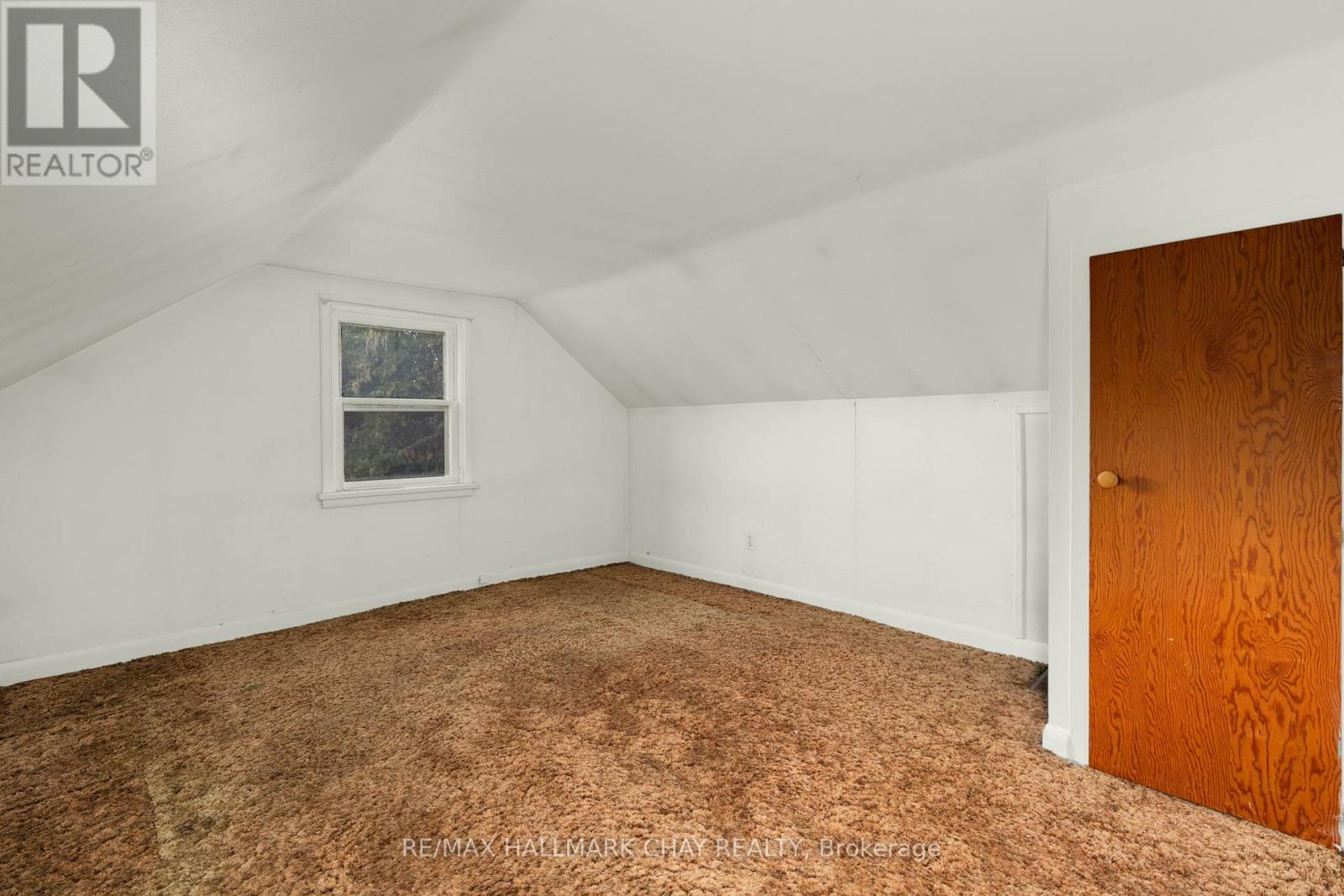 7 Caroline Street E, Clearview, Ontario  L0M 1G0 - Photo 19 - S12390654