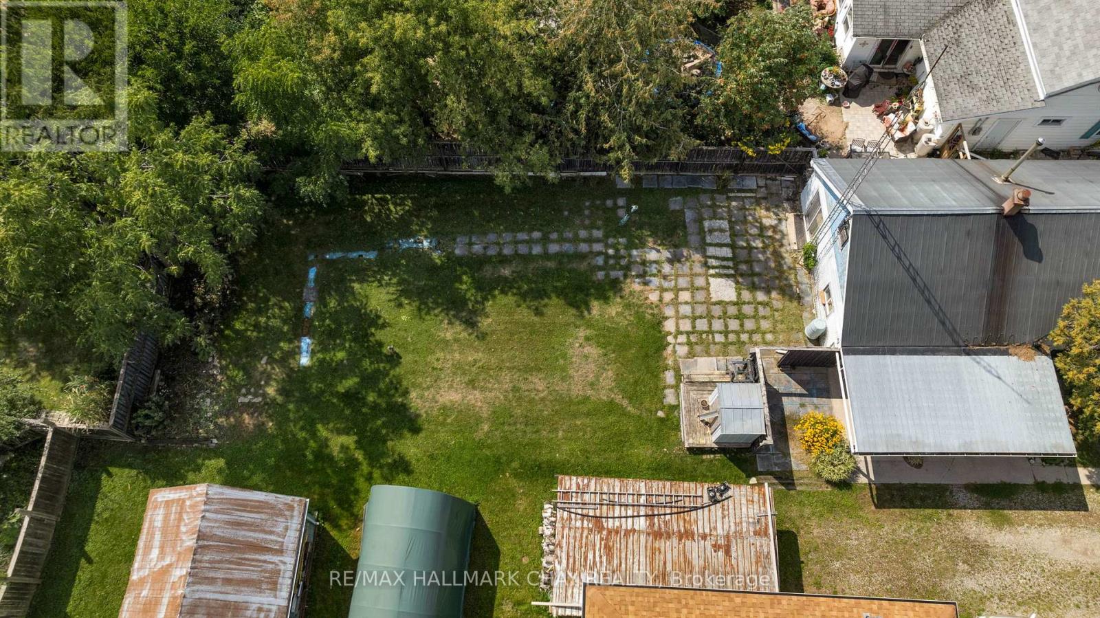 7 Caroline Street E, Clearview, Ontario  L0M 1G0 - Photo 27 - S12390654