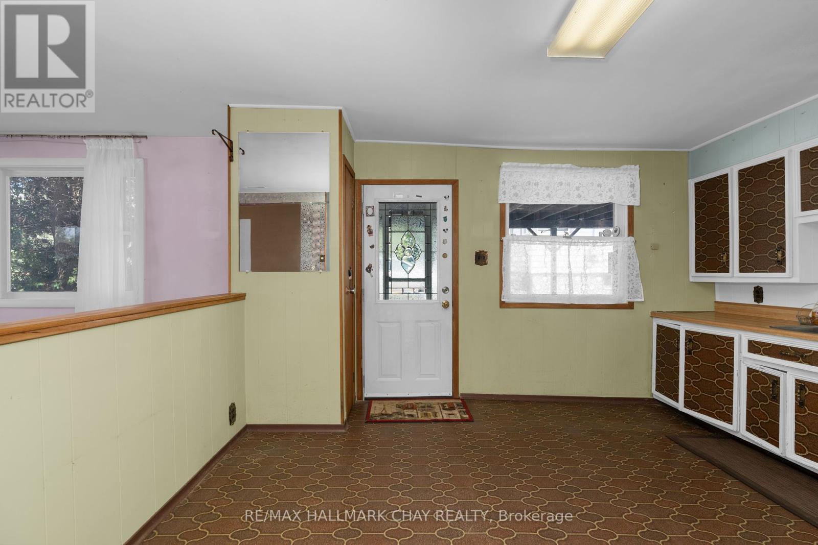 7 Caroline Street E, Clearview, Ontario  L0M 1G0 - Photo 7 - S12390654