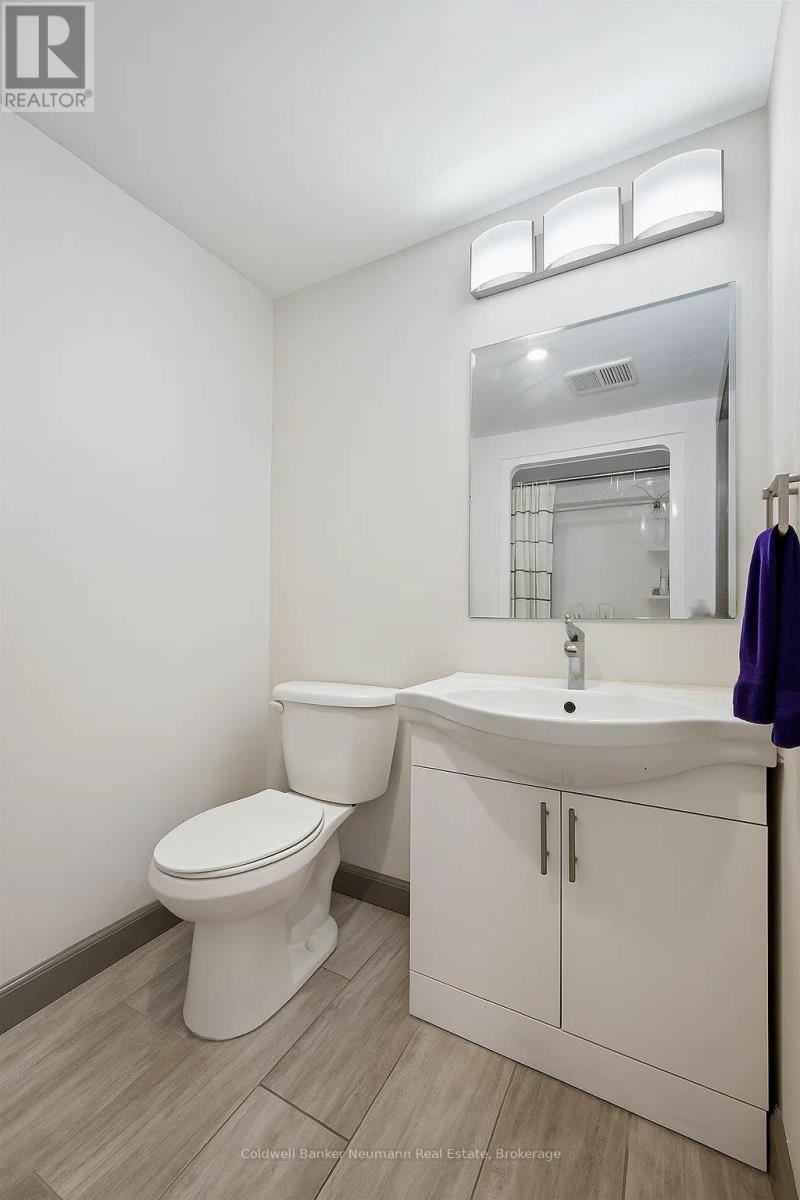 227 - 258b Sunview Street, Waterloo, Ontario  N2L 0H7 - Photo 6 - X12390687
