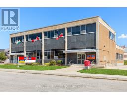 Upper 3 - 34 Cambridge Street S, Kawartha Lakes (Lindsay), Ca