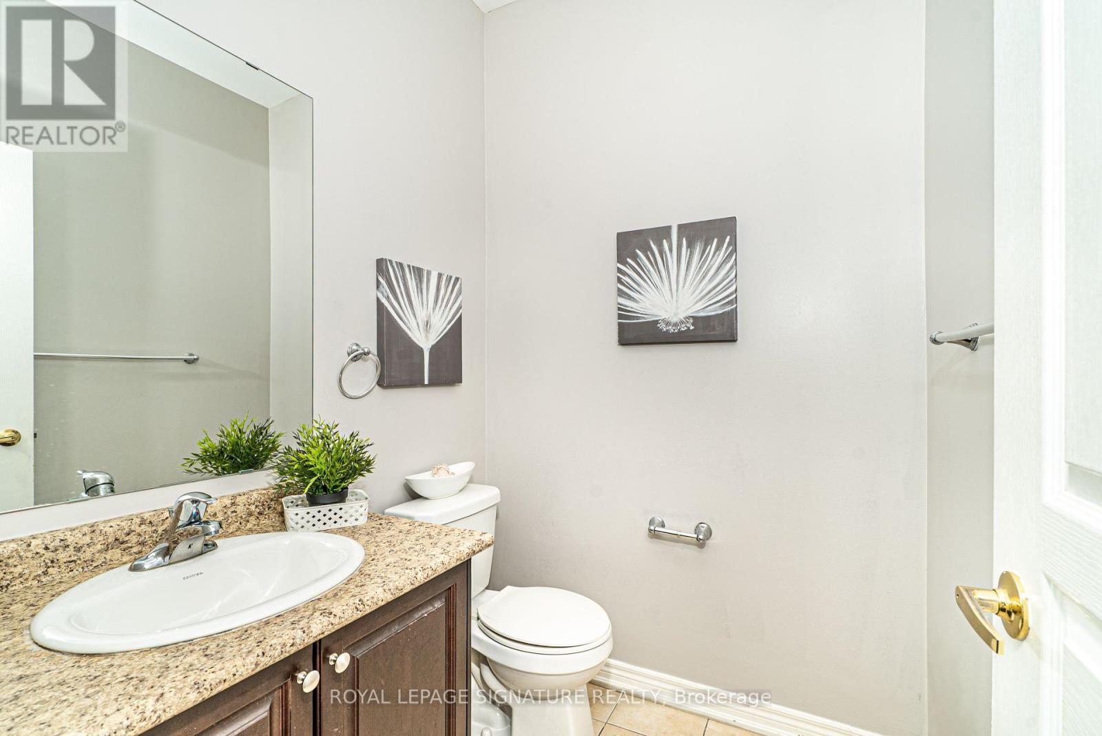 4 Ripple Street, Brampton, Ontario  L6R 3S5 - Photo 14 - W12390606