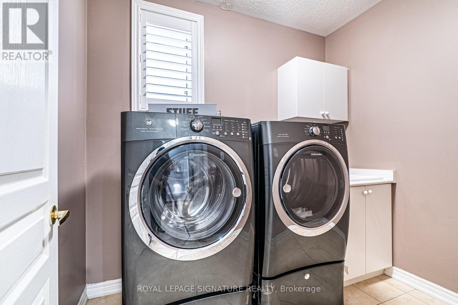 4 Ripple Street, Brampton, Ontario  L6R 3S5 - Photo 15 - W12390606
