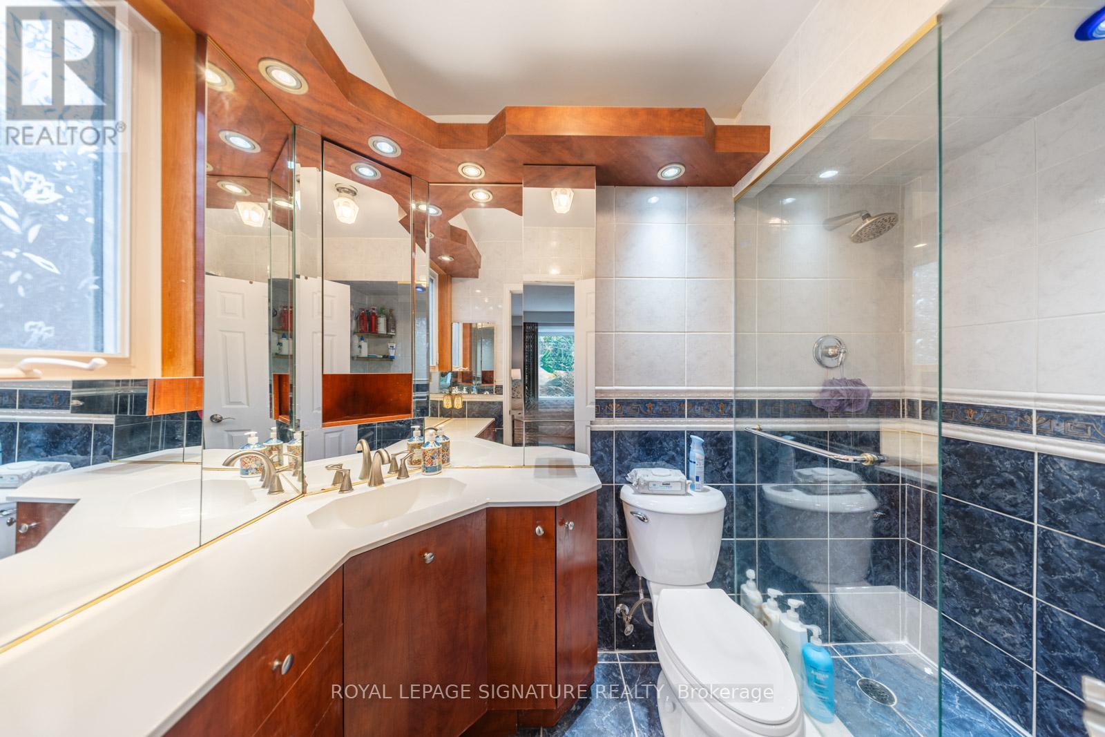 63 Collingdale Road, Toronto, Ontario  M9V 3R2 - Photo 25 - W12390613