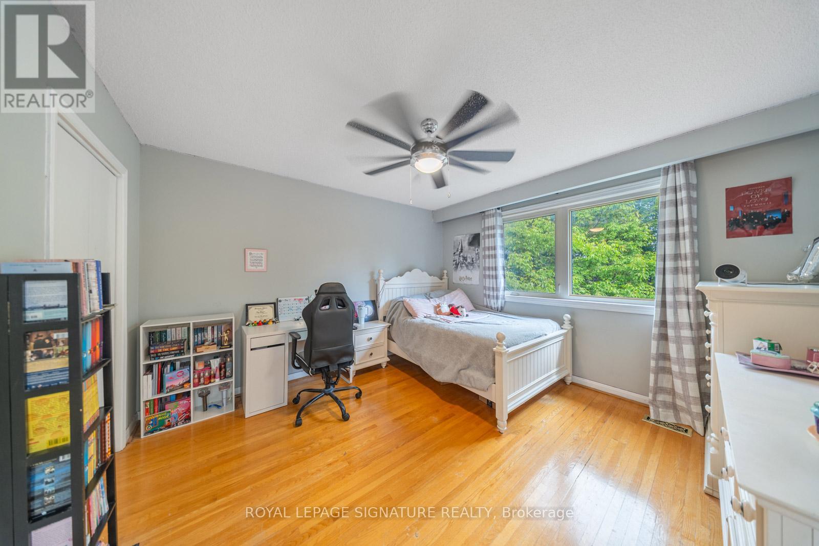 63 Collingdale Road, Toronto, Ontario  M9V 3R2 - Photo 26 - W12390613