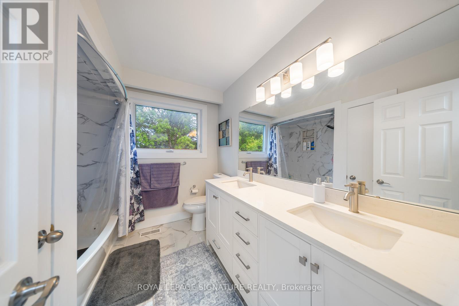 63 Collingdale Road, Toronto, Ontario  M9V 3R2 - Photo 28 - W12390613