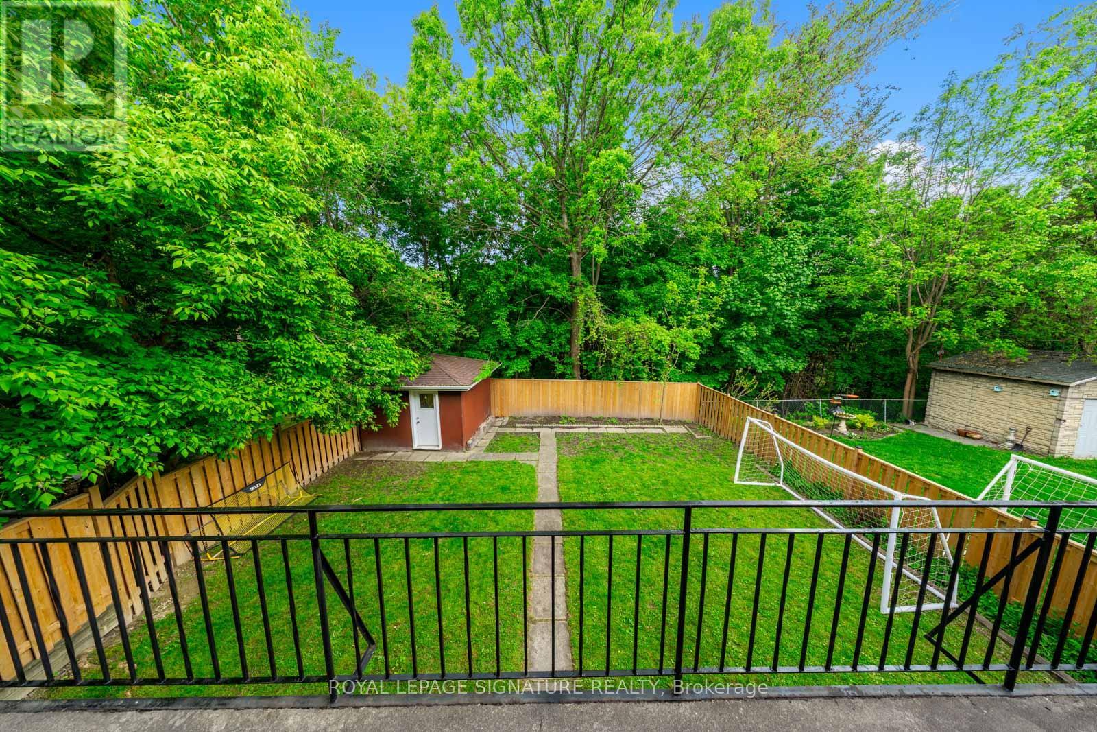 63 Collingdale Road, Toronto, Ontario  M9V 3R2 - Photo 43 - W12390613