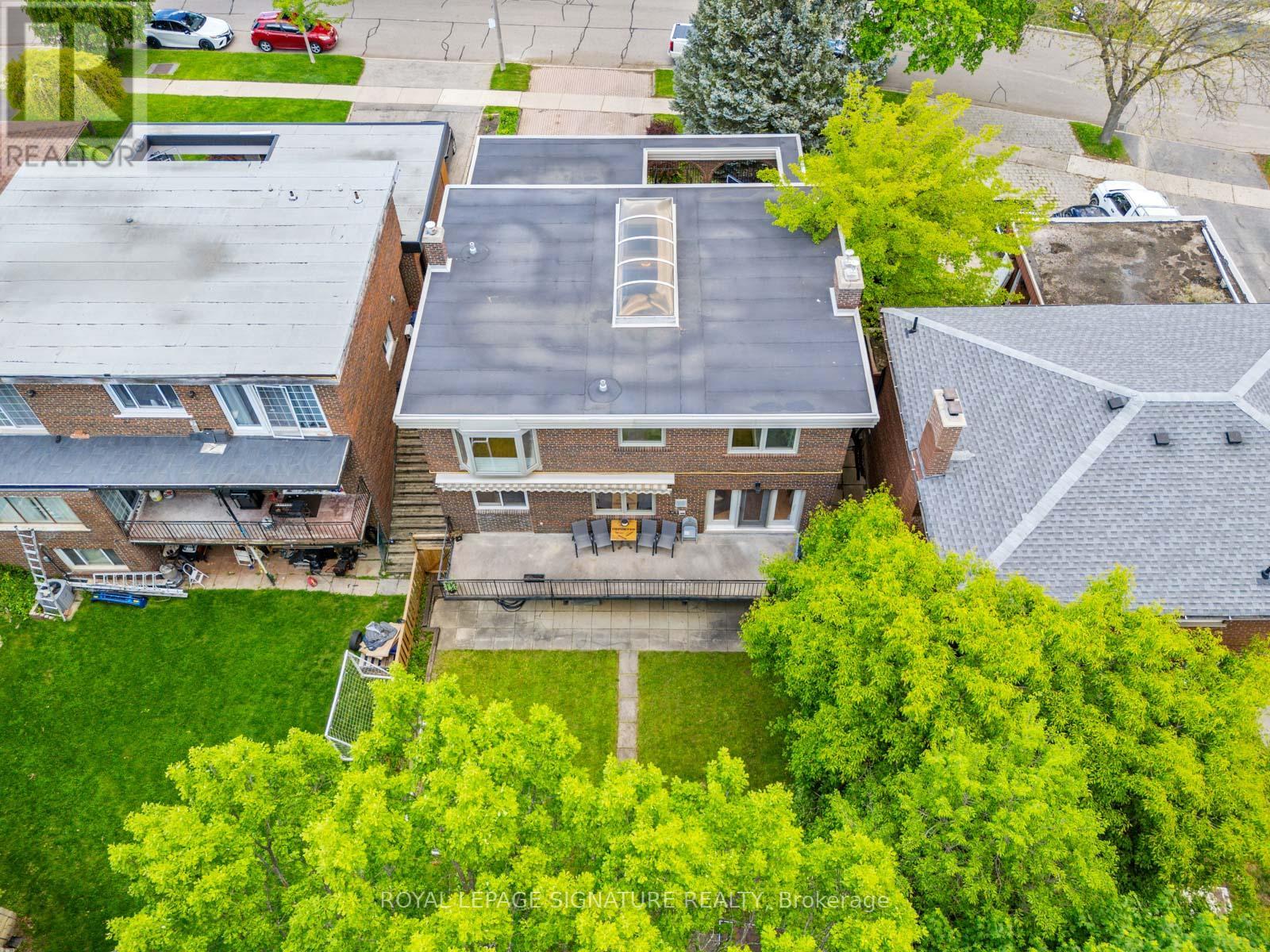 63 Collingdale Road, Toronto, Ontario  M9V 3R2 - Photo 48 - W12390613