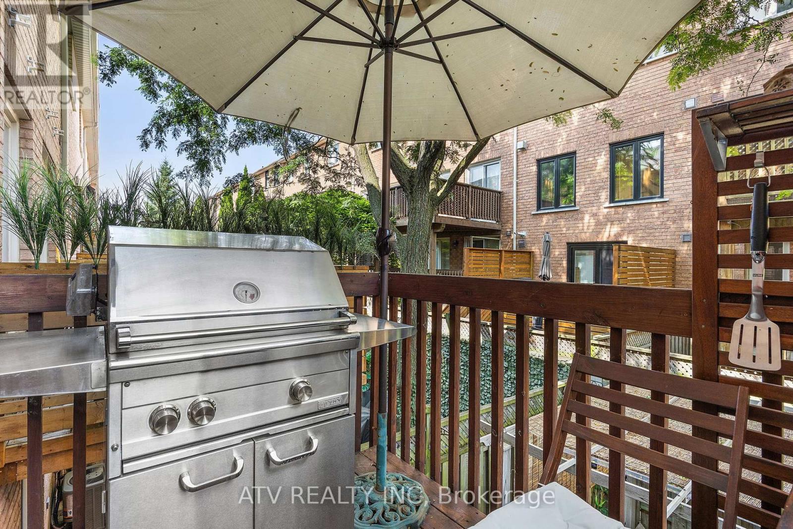6 Bluewater Court, Toronto, Ontario  M8V 4A8 - Photo 15 - W12390617