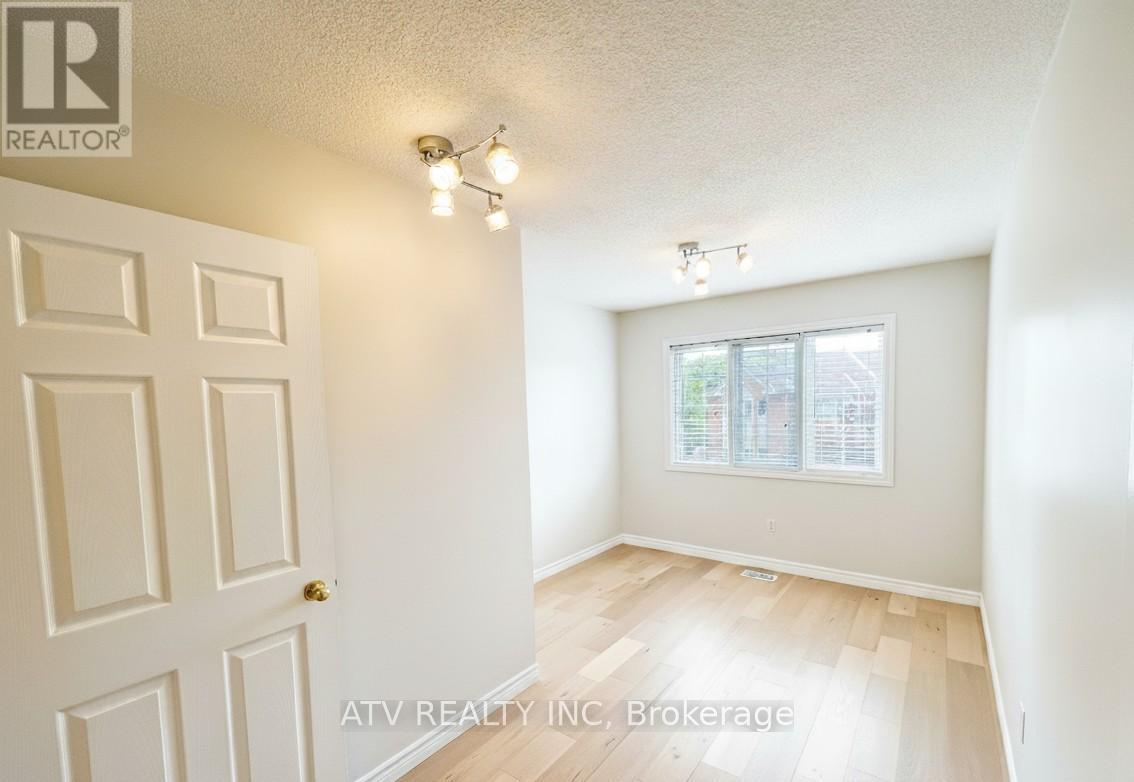 6 Bluewater Court, Toronto, Ontario  M8V 4A8 - Photo 23 - W12390617