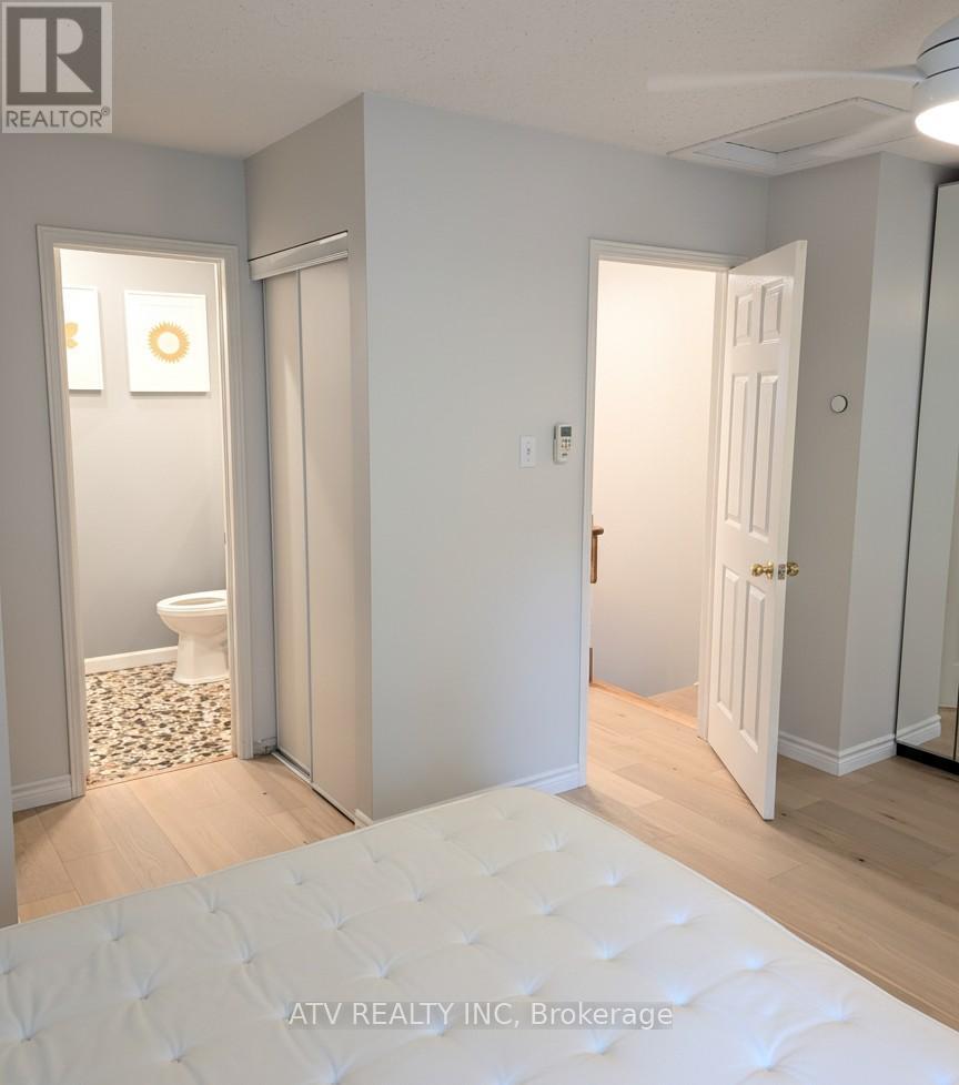 6 Bluewater Court, Toronto, Ontario  M8V 4A8 - Photo 27 - W12390617
