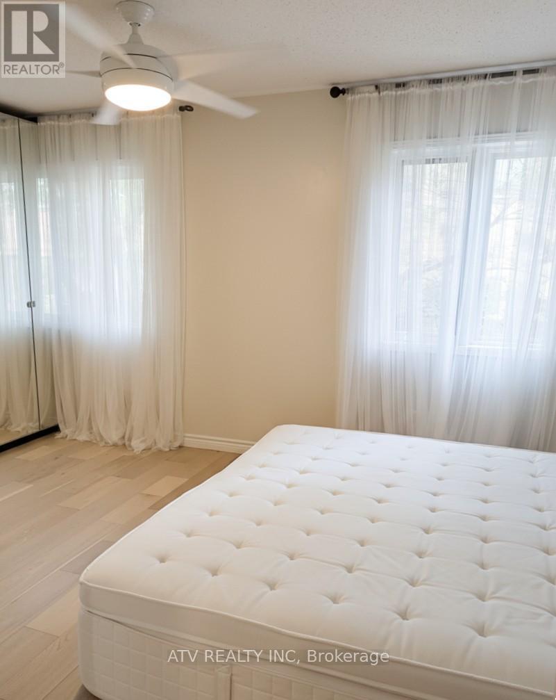 6 Bluewater Court, Toronto, Ontario  M8V 4A8 - Photo 29 - W12390617