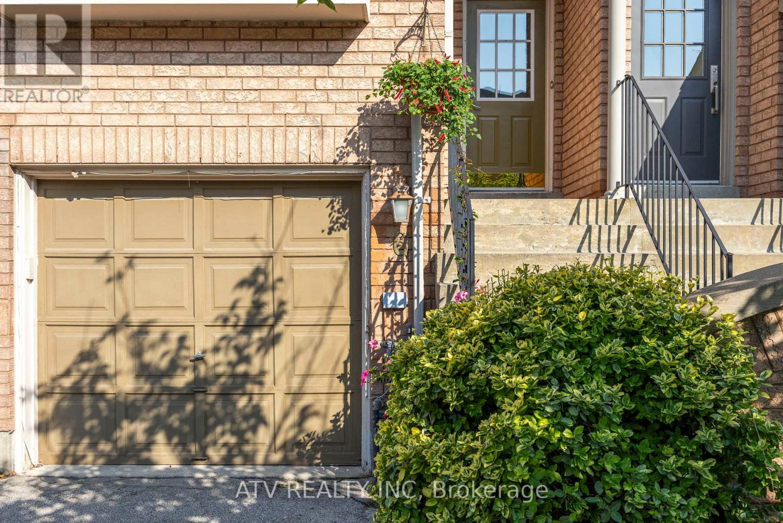 6 Bluewater Court, Toronto, Ontario  M8V 4A8 - Photo 32 - W12390617