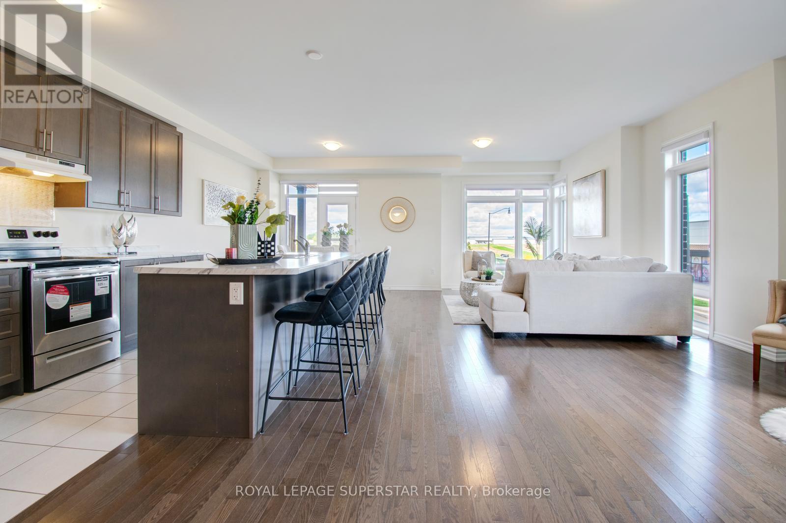 98 Donald Ficht Crescent, Brampton, Ontario  L7A 5H8 - Photo 13 - W12390621