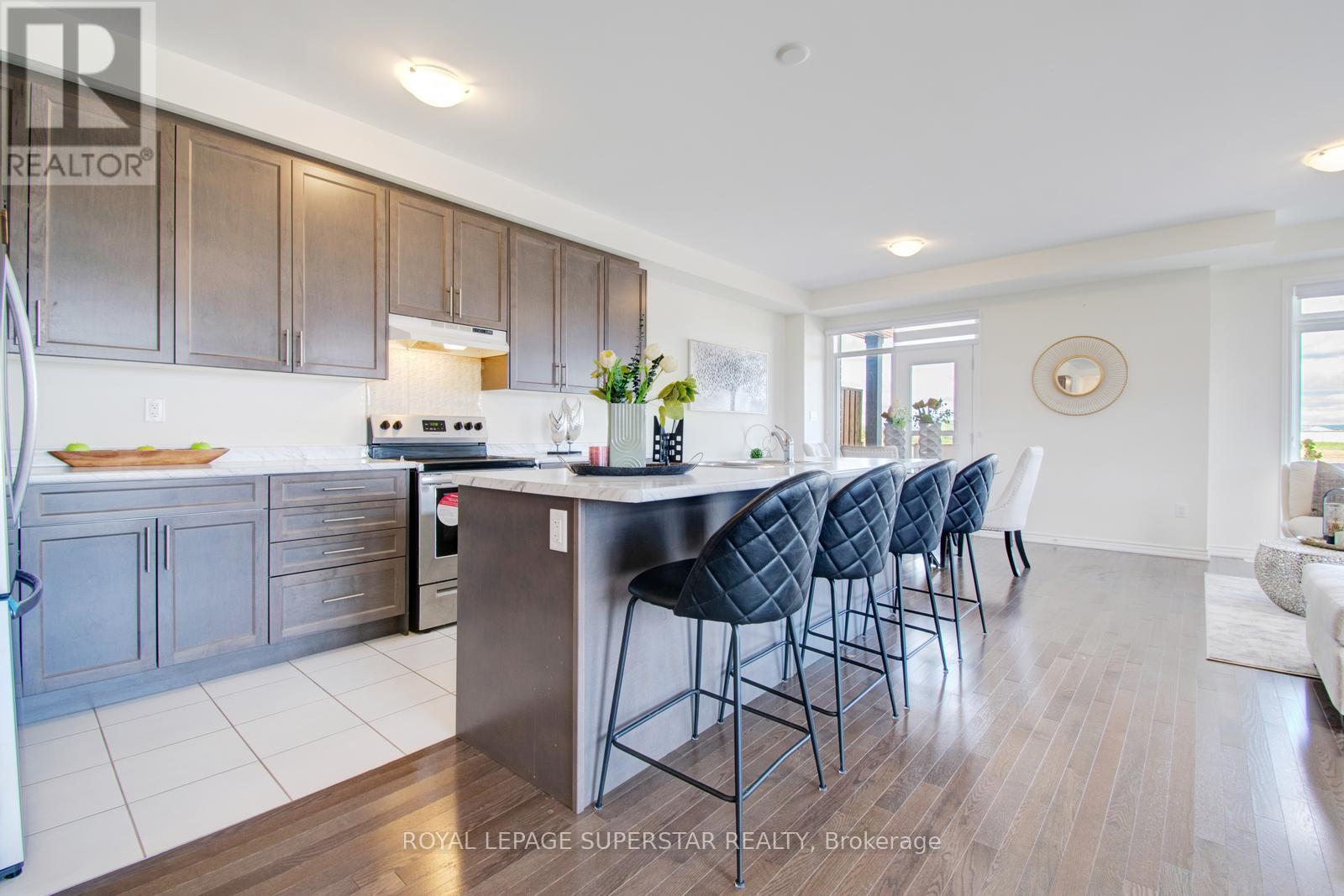 98 Donald Ficht Crescent, Brampton, Ontario  L7A 5H8 - Photo 16 - W12390621