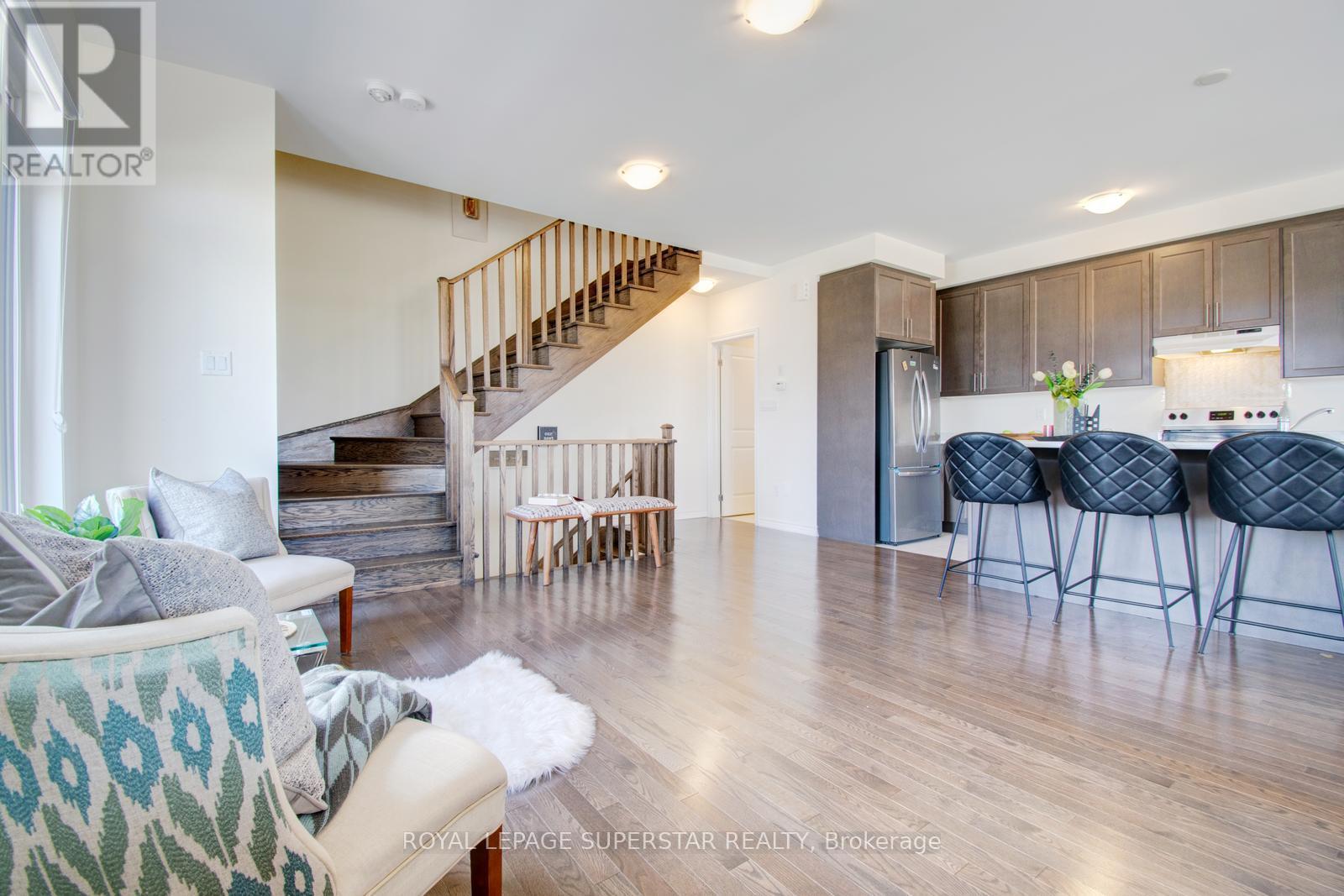98 Donald Ficht Crescent, Brampton, Ontario  L7A 5H8 - Photo 18 - W12390621