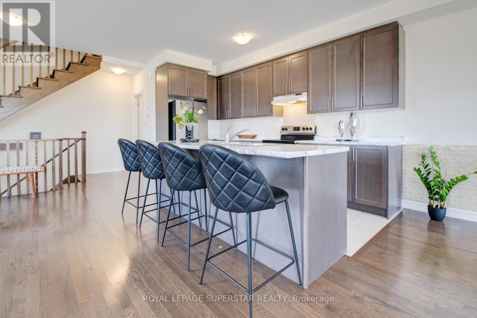 98 Donald Ficht Crescent, Brampton, Ontario  L7A 5H8 - Photo 20 - W12390621