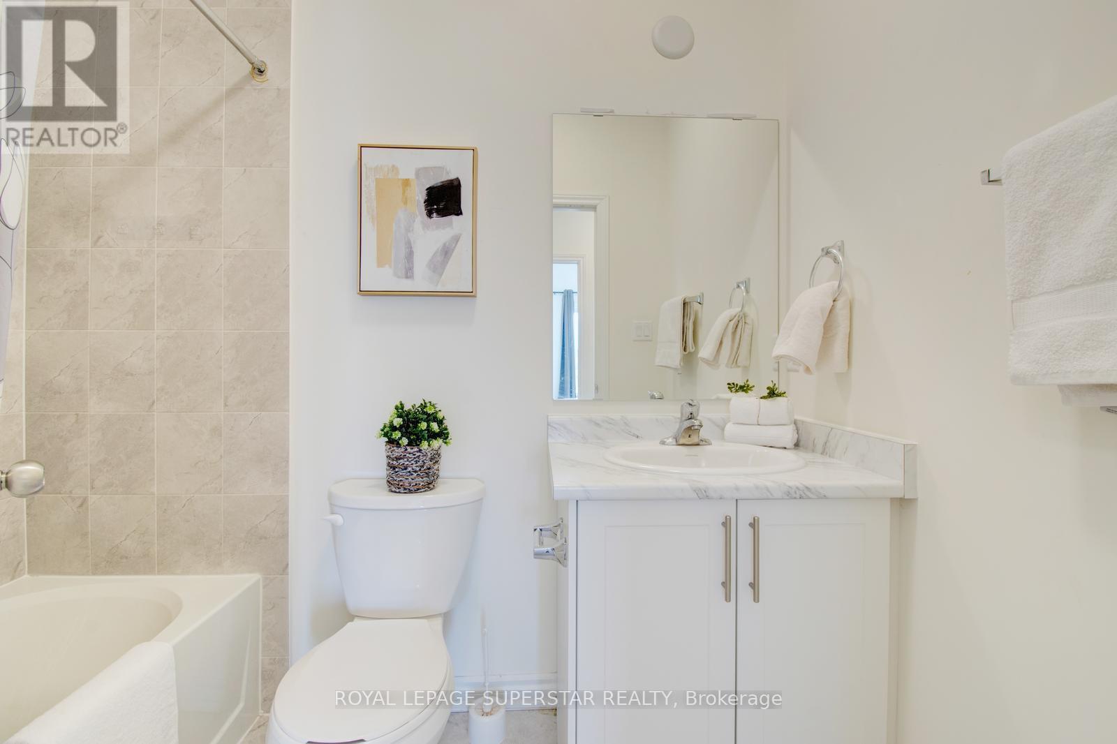 98 Donald Ficht Crescent, Brampton, Ontario  L7A 5H8 - Photo 35 - W12390621